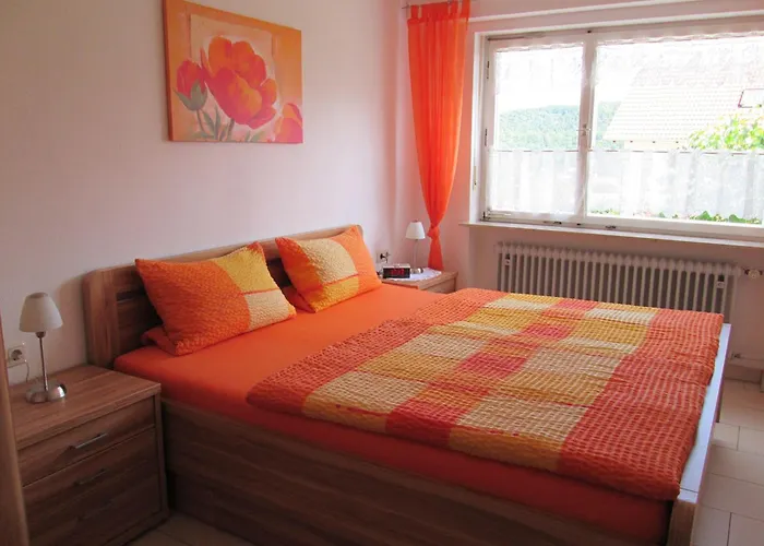Ferienwohnung-streutalblick 아파트 플라던겐